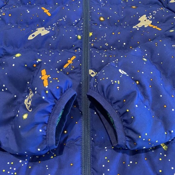 2 x Uniqlo kids jackets size: 130cm - Picture 2 of 9